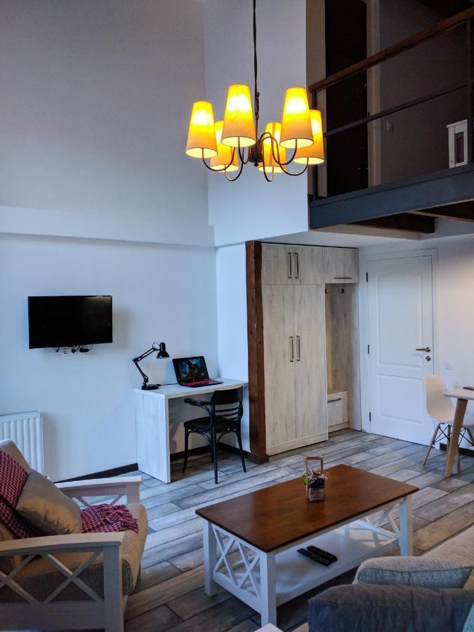 Freedom Square Studios Тбилиси Екстериор снимка
